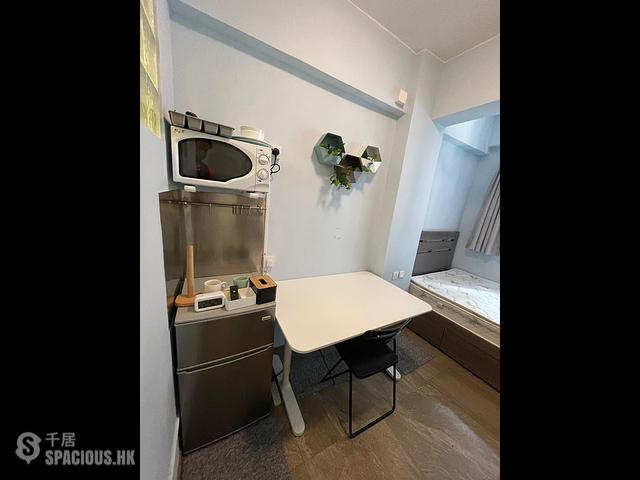 Wan Chai - 100-102, Thomson Road 01