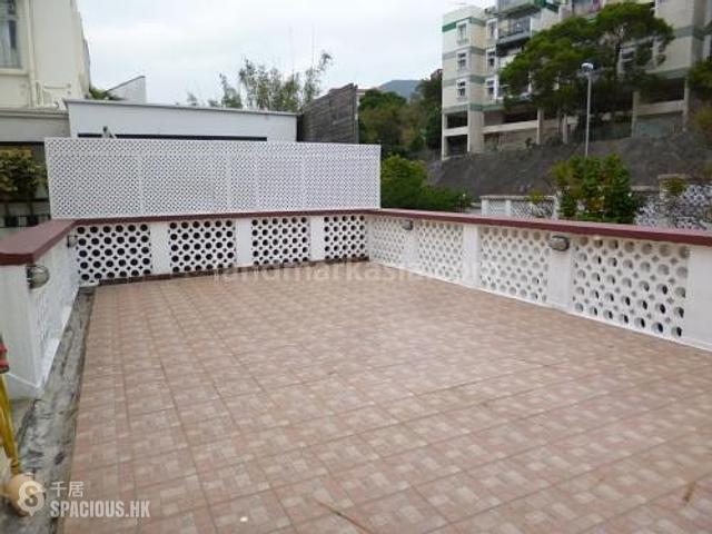 Chung Hom Kok - 8-14, Cape Road 01