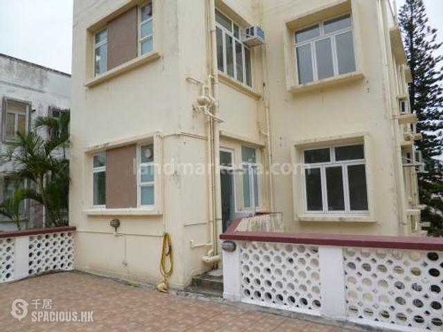Chung Hom Kok - 8-14, Cape Road 02