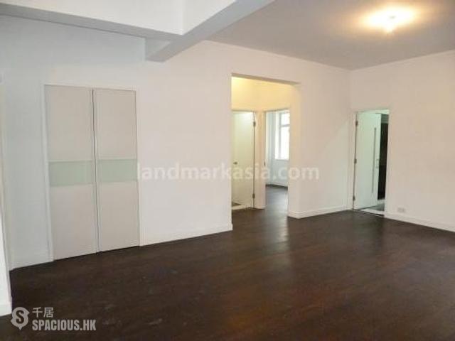 Chung Hom Kok - 8-14, Cape Road 04