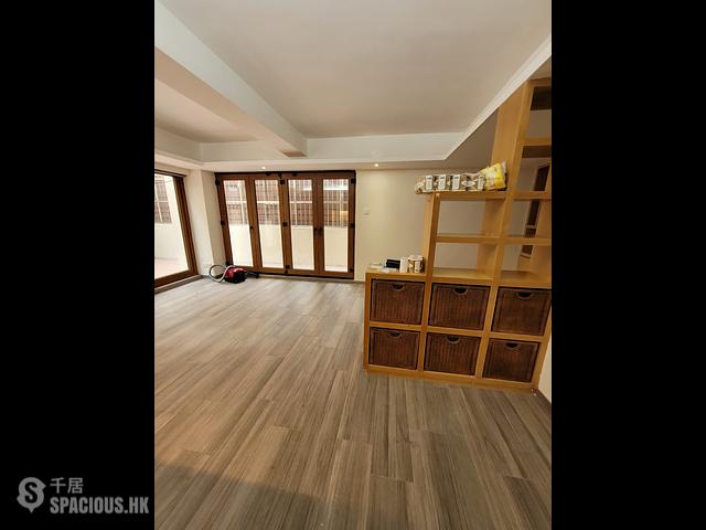 Wan Chai - Kam Shing Building 01