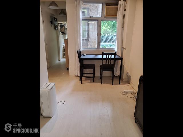 Sai Ying Pun - 110, Queen's Road West 01