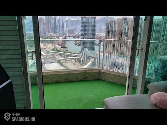 Tai Kok Tsui - Harbour Green Tower 2 01