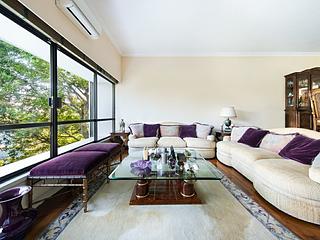 Chung Hom Kok - Coral Villas 07