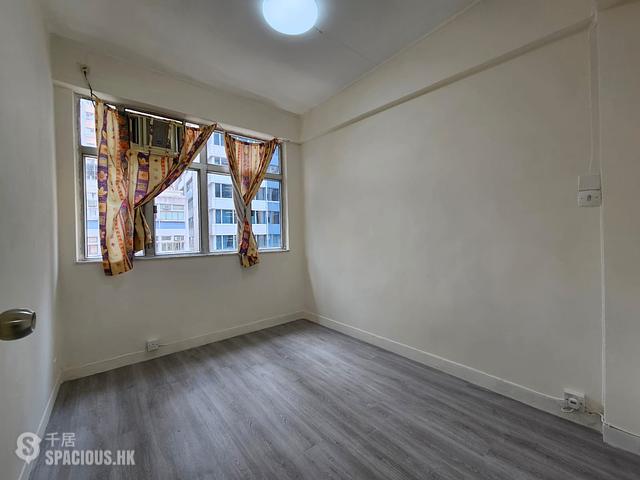 Wan Chai - Chi Po Building 01