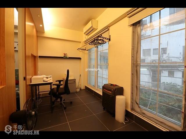 Soho - 45-47, Elgin Street 01
