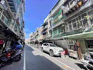 Sanchong - XX Lane 327, Ren'ai Street, Sanchong, Taipei 17