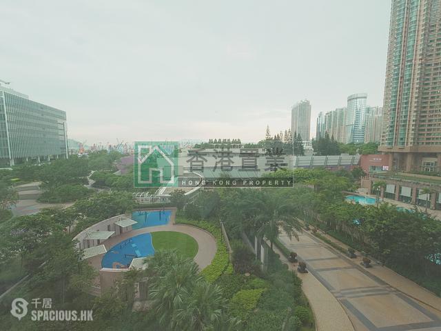 Tai Kok Tsui - Park Avenue Phase 1 Block 9 01