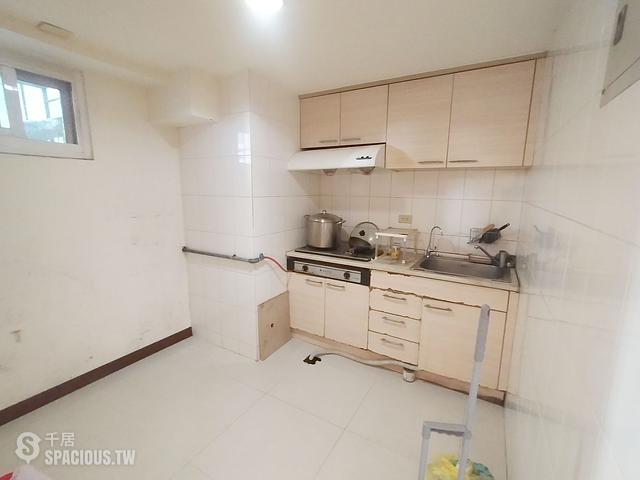 Datong - No. X-12, Bao'an St, Datong District, Taipei City, Taiwan 103 01