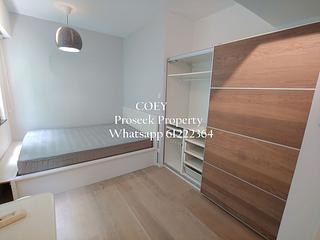 Sai Ying Pun - 136, Queen's Road West 05