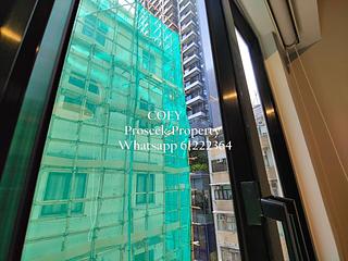 Sai Ying Pun - 136, Queen's Road West 19