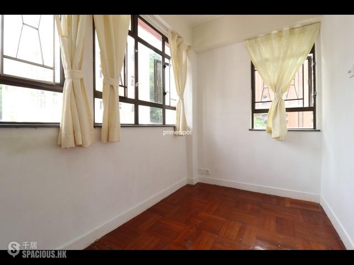 Wan Chai - 3A, Kennedy Street 01