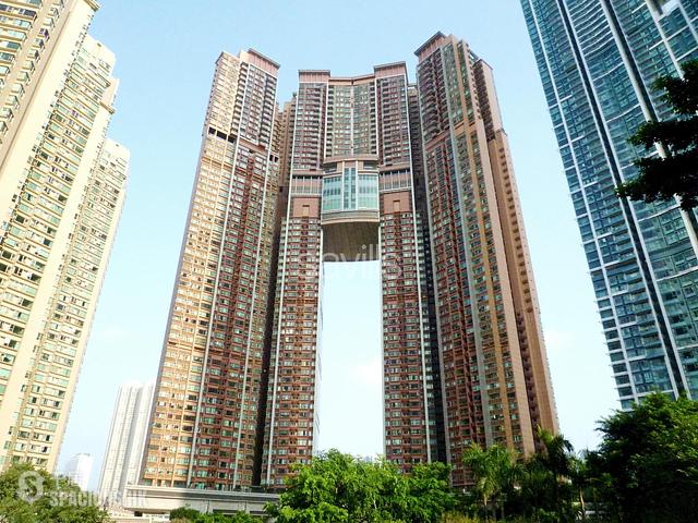 West Kowloon - The Arch 01