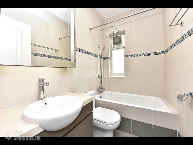 Chung Hom Kok - Villa Piubello 03