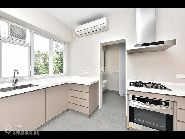 Chung Hom Kok - Villa Piubello 09