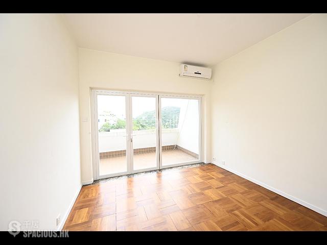 Chung Hom Kok - Jadebeach Villa 02