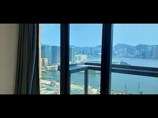 West Kowloon - The Arch Sky Tower (Block 1) 02