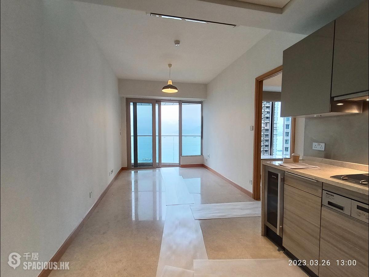 Kennedy Town - Cadogan 01