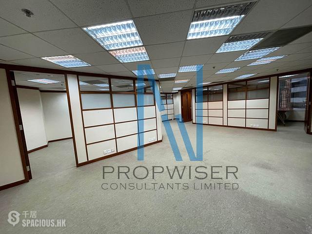 Wan Chai - Convention Plaza Office Tower 01