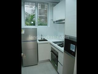 Chung Hom Kok - 30, Cape Road 03