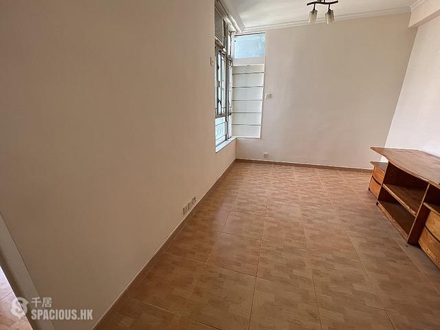 Tuen Mun - Miami Beach Towers 01