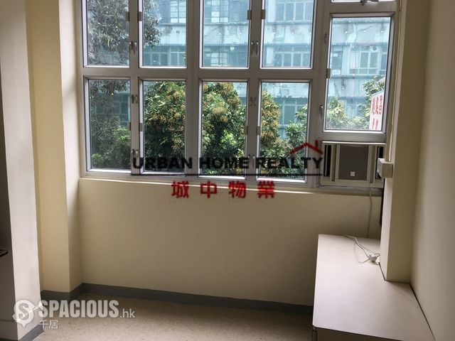 Sai Ying Pun - 360, Queen's Road West 01
