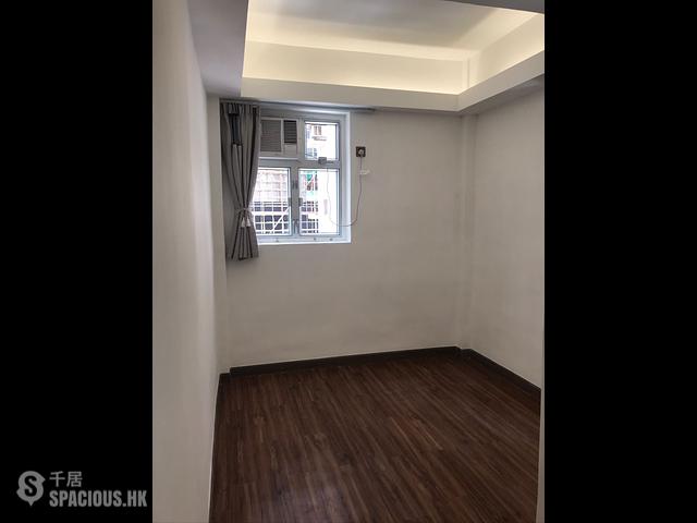 Sai Ying Pun - 24, Centre Street 01