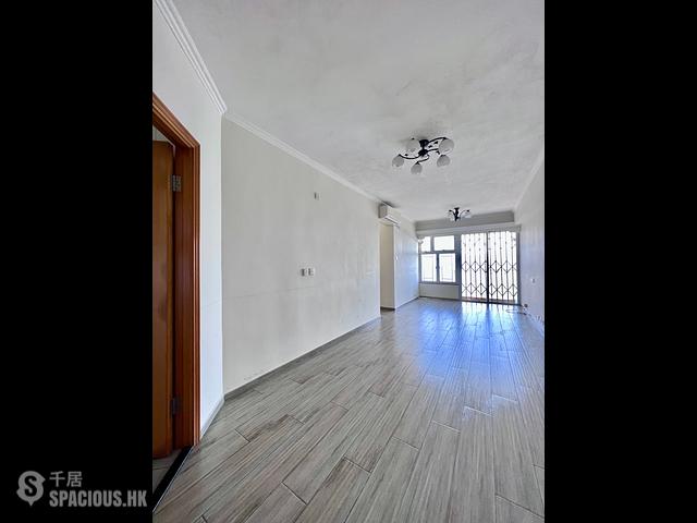 Tuen Mun - Miami Beach Towers Block 4 01