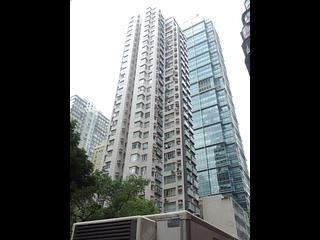 Wan Chai - Lok Moon Mansion 02