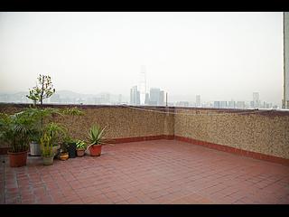 Sheung Wan - Rice Merchants Building 09