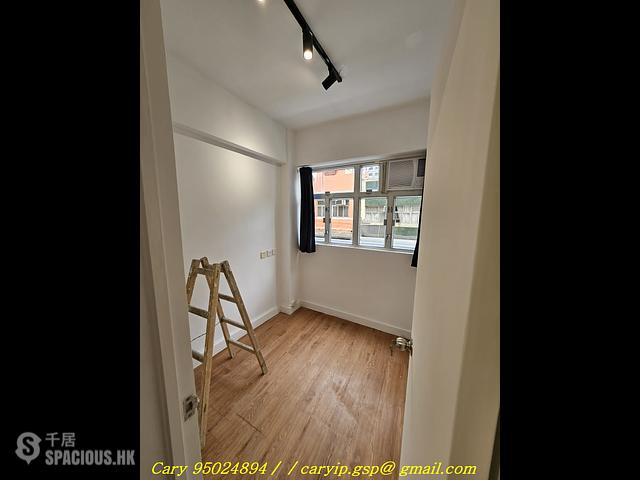 Sai Ying Pun - 14-16, Eastern Street 01