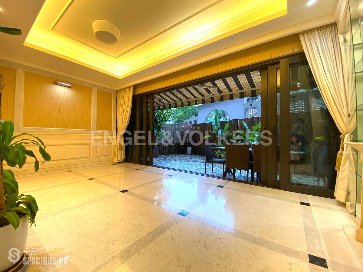 Sai Ying Pun - The Babington 01