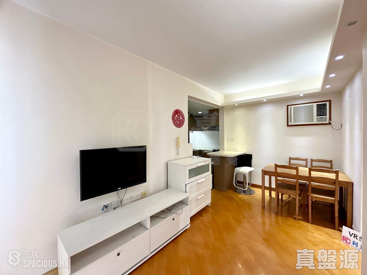 Sai Ying Pun - Yee Fung Court 01
