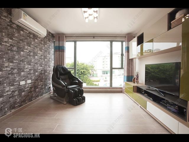 Tai Po - Parc Versailles 01