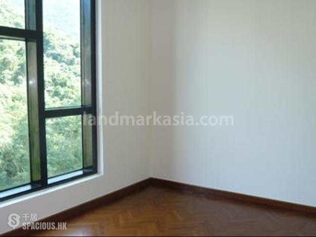 Repulse Bay - Helene Tower 06