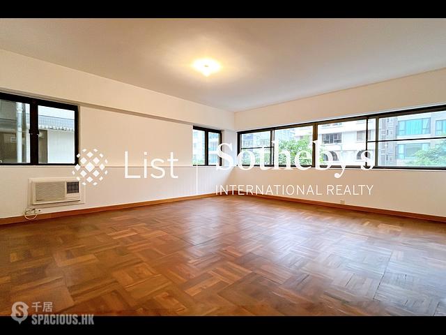 Happy Valley - Yicks Villa 01