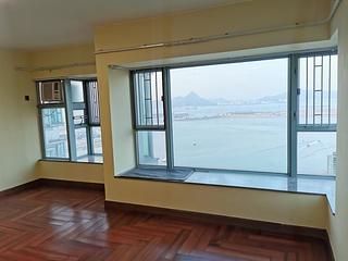 Tung Chung - Seaview Crescent Block 5 08