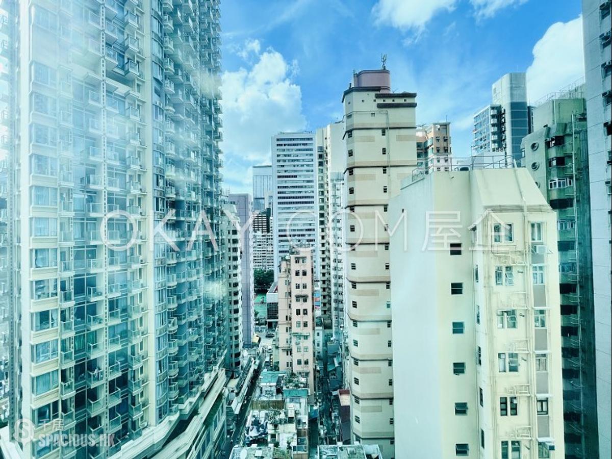 Wan Chai - The Avenue 01