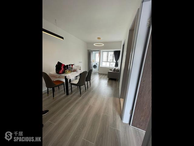 North Point - Hollywood Court 01