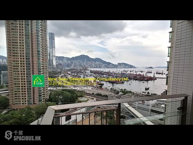 Tai Kok Tsui - Florient Rise 01