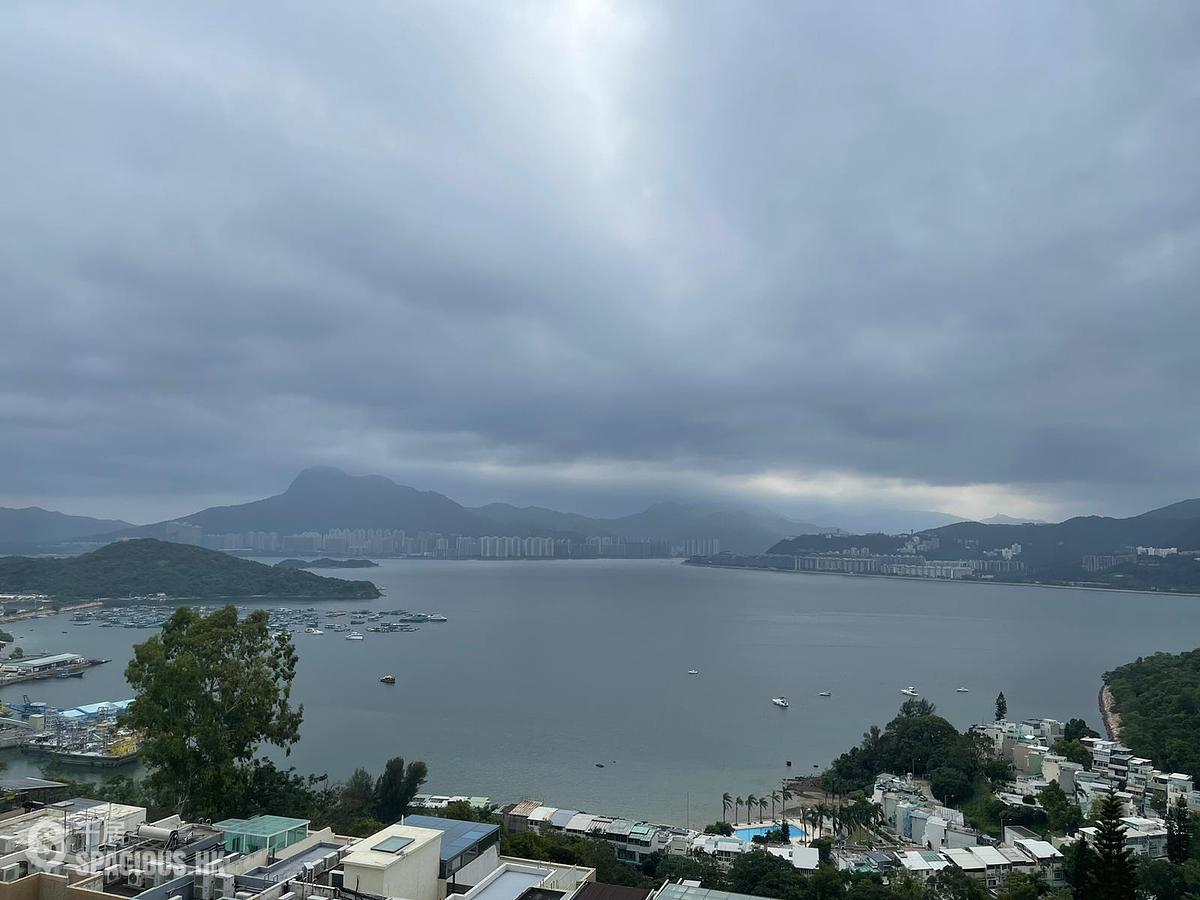 Tai Po - Villa Lucca 01