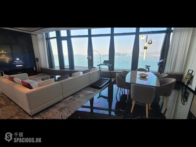 Shek Tong Tsui - One-Eight-One Hotel & Serviced Residences 01