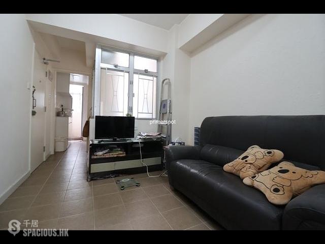 Central - 13, Gough Street 01
