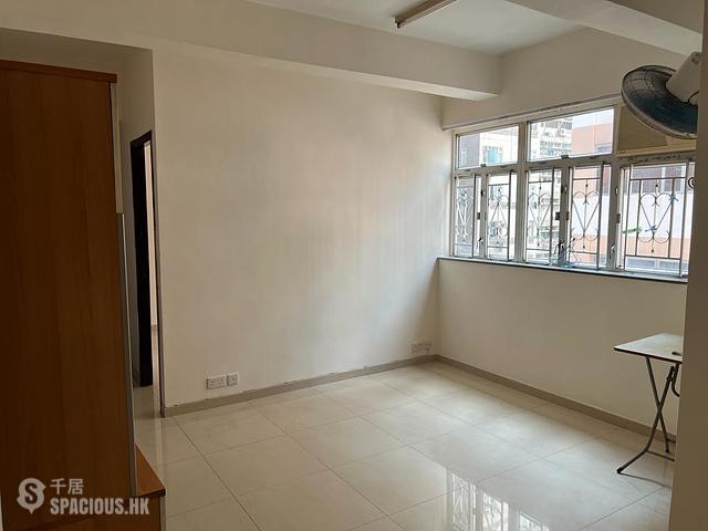 Wan Chai - Tak Fung House 01