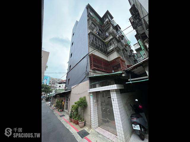 Zhongzheng - No. XX, Lane 443, Section 2, Zhonghua Rd, Zhongzheng District, Taipei City, Taiwan 100 01