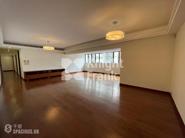 Causeway Bay - Fontana Gardens Block 22-25 01