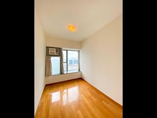 Tung Chung - Seaview Crescent 24
