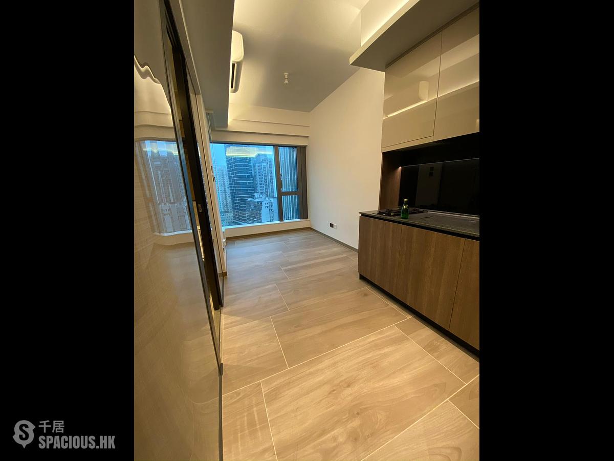 Sai Ying Pun - One・Artlane 01