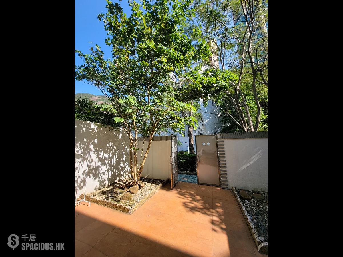 Repulse Bay - Burnside Estate 01