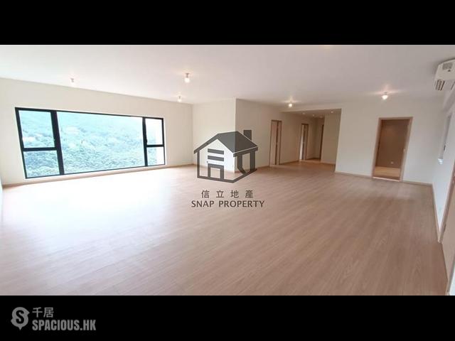 The Peak - Guildford Garden 01